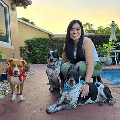 Pet sitter in Sunrise FL